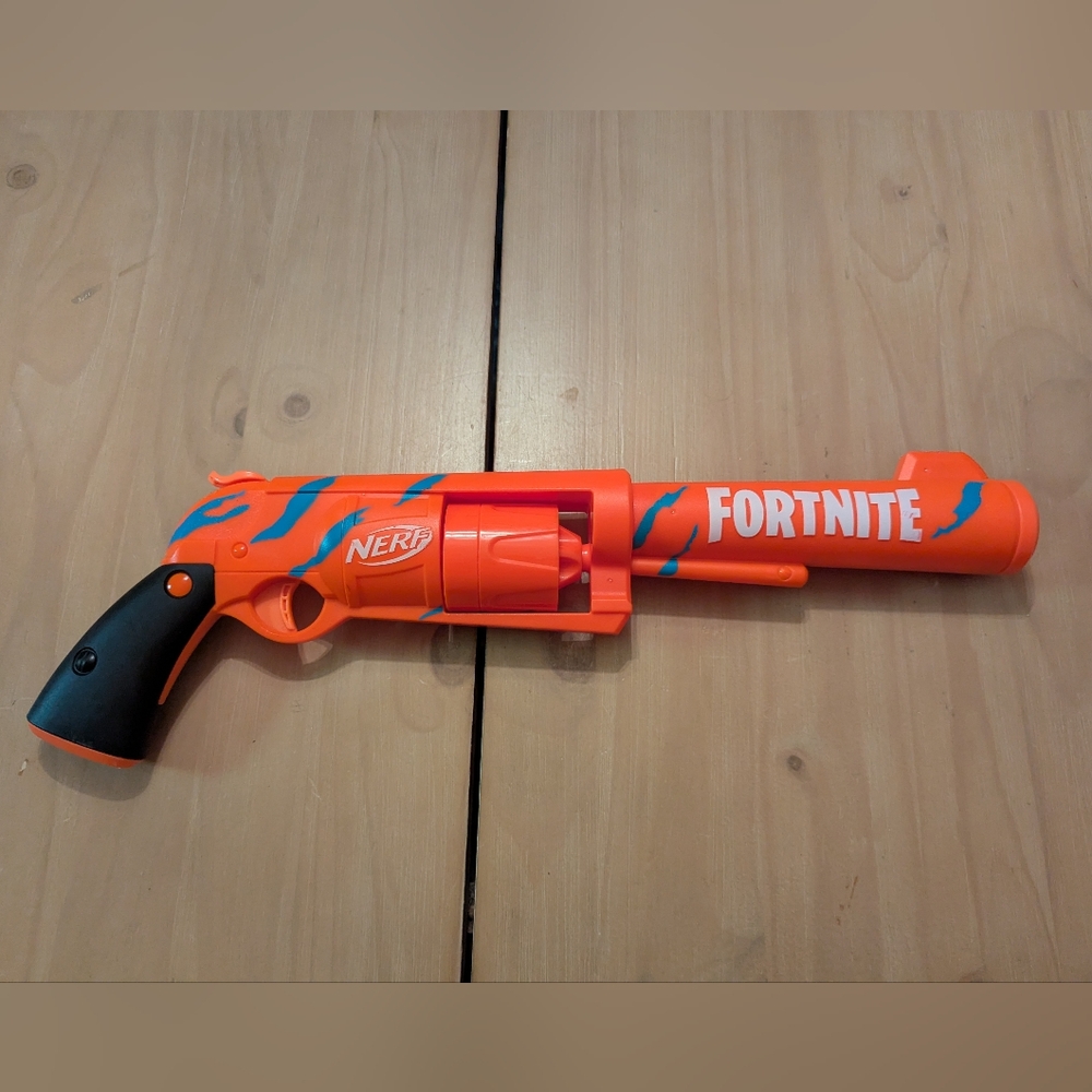 Nerf Fortnite Vibrant Orange and Blue Blaster